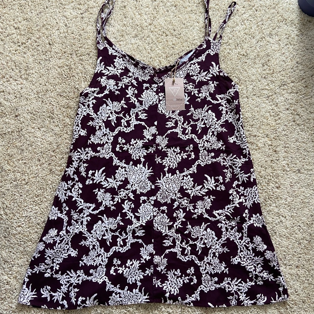 One size fits all, loose cover-up dress, never worn, with tags